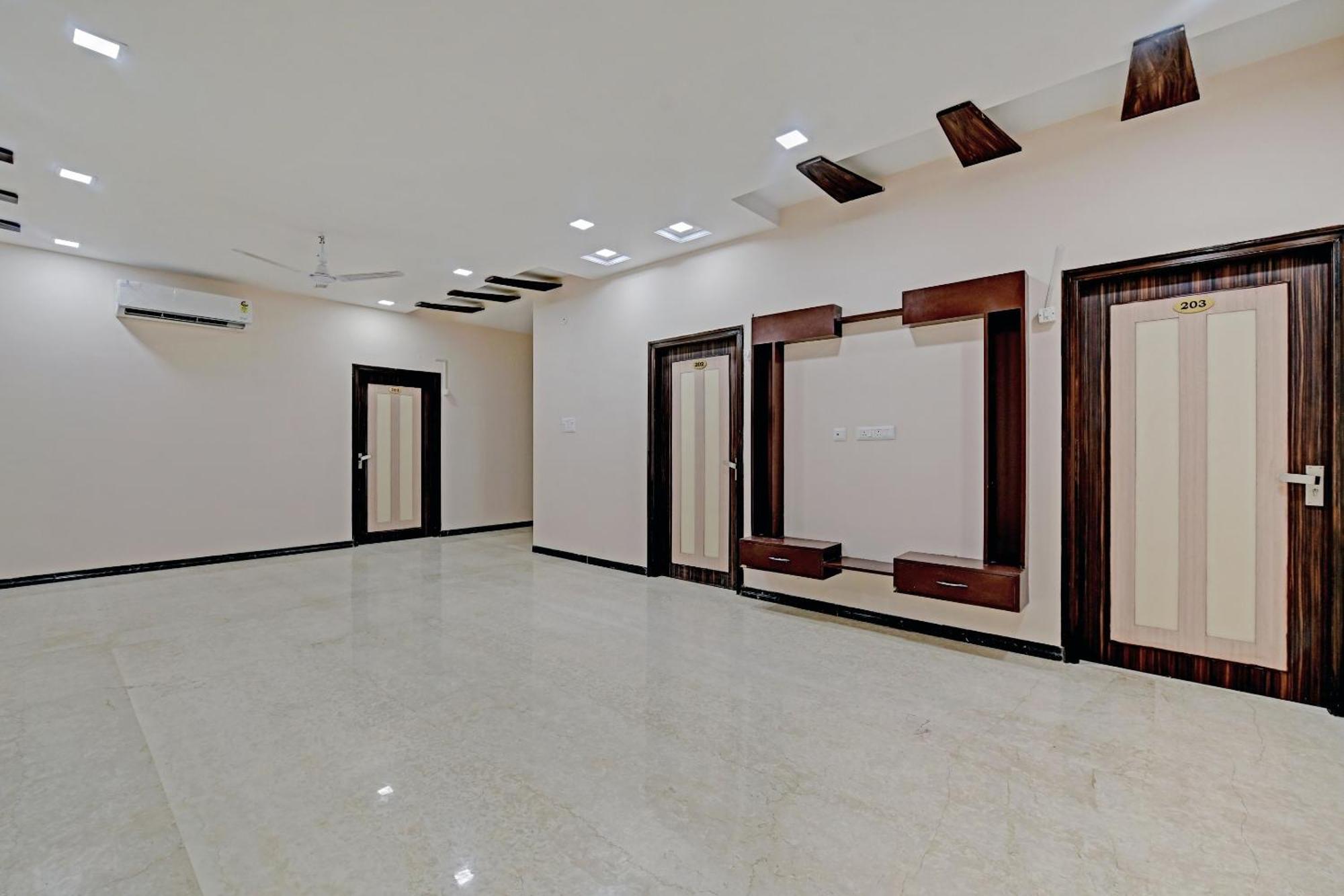 OYO 79424 Hotel Jaipur Paradise Bagian luar foto