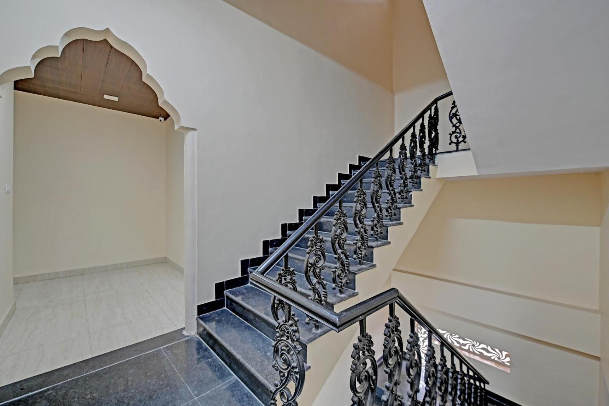 OYO 79424 Hotel Jaipur Paradise Bagian luar foto
