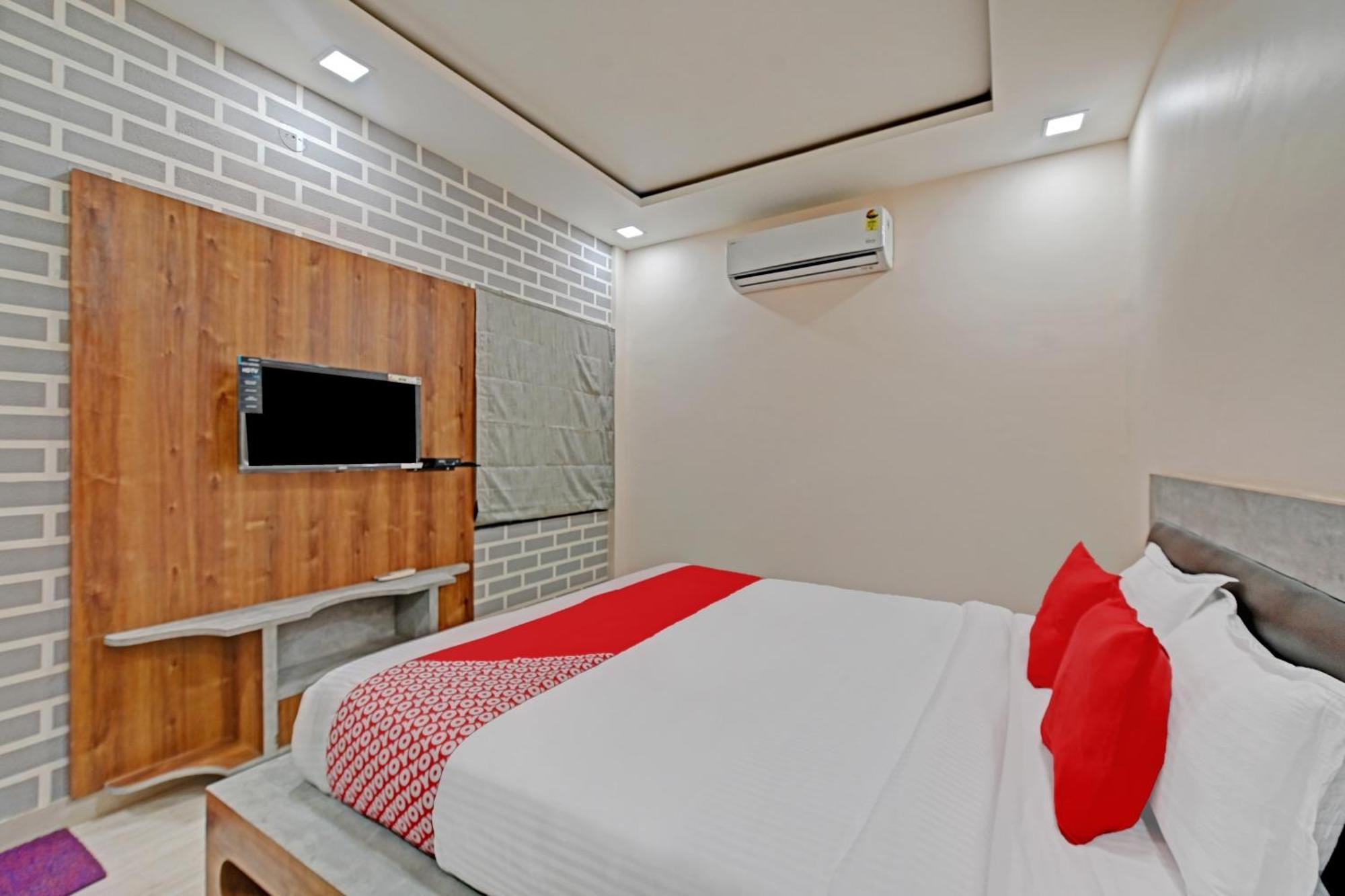 OYO 79424 Hotel Jaipur Paradise Bagian luar foto