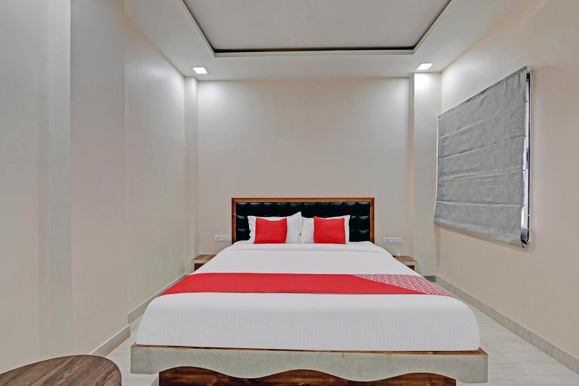OYO 79424 Hotel Jaipur Paradise Bagian luar foto