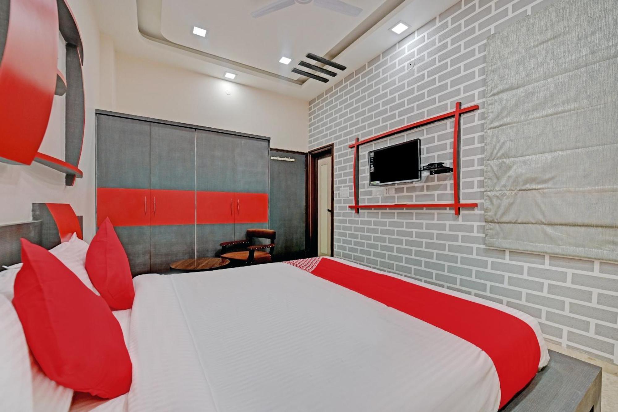 OYO 79424 Hotel Jaipur Paradise Bagian luar foto